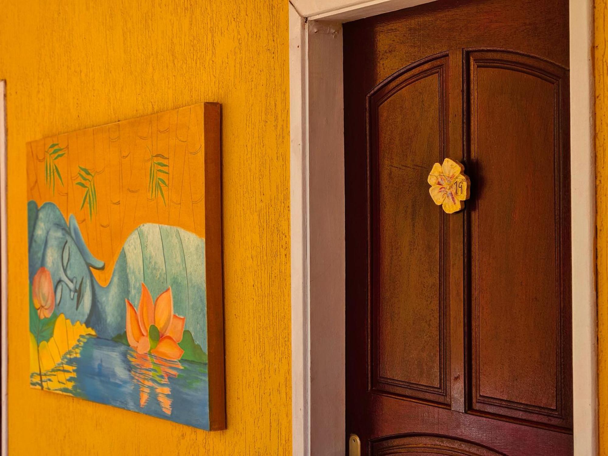 Bella Vista Ocean View Hotel Búzios Eksteriør billede A door knocker