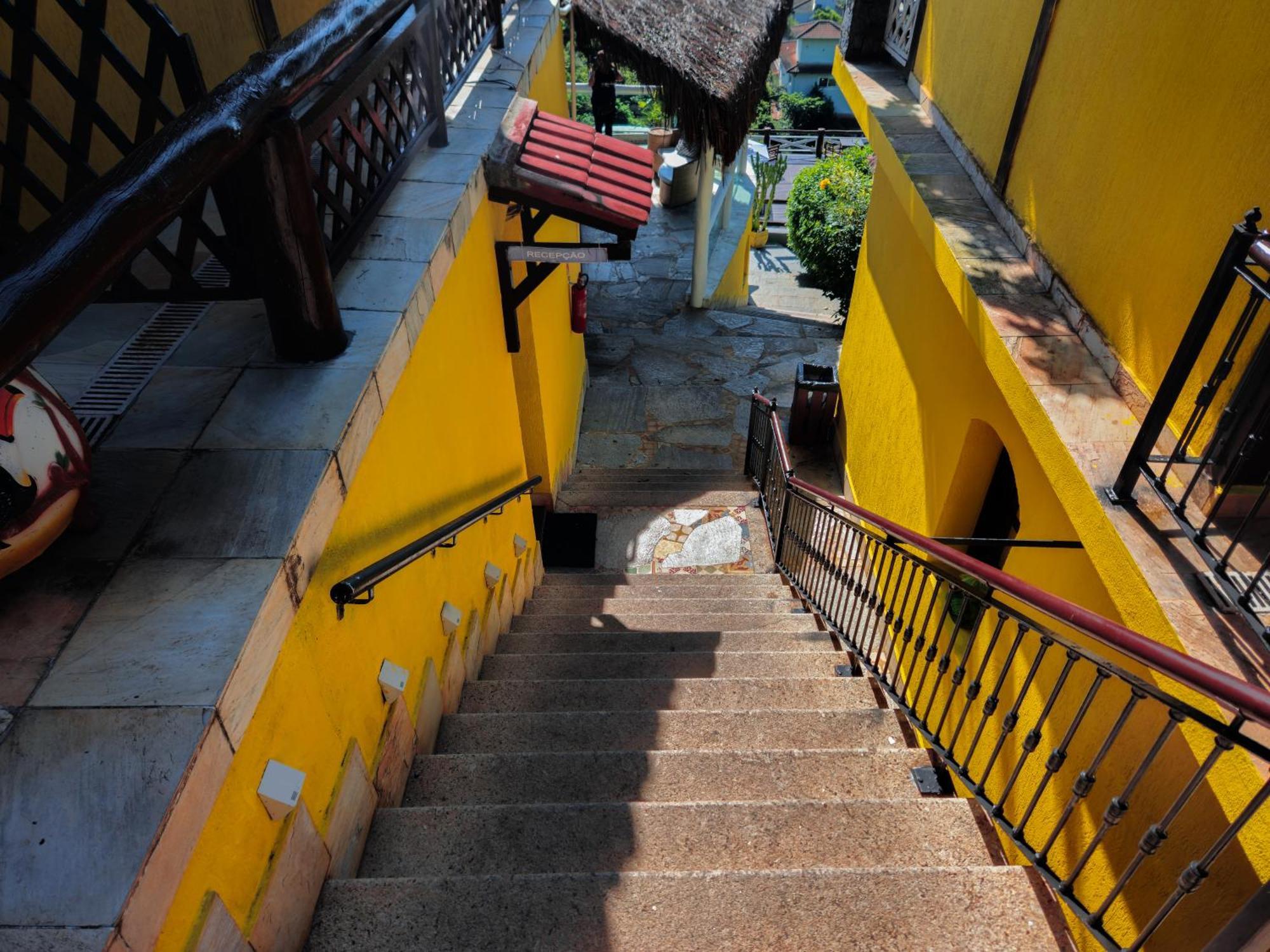 Bella Vista Ocean View Hotel Búzios Eksteriør billede Stairs to the temple