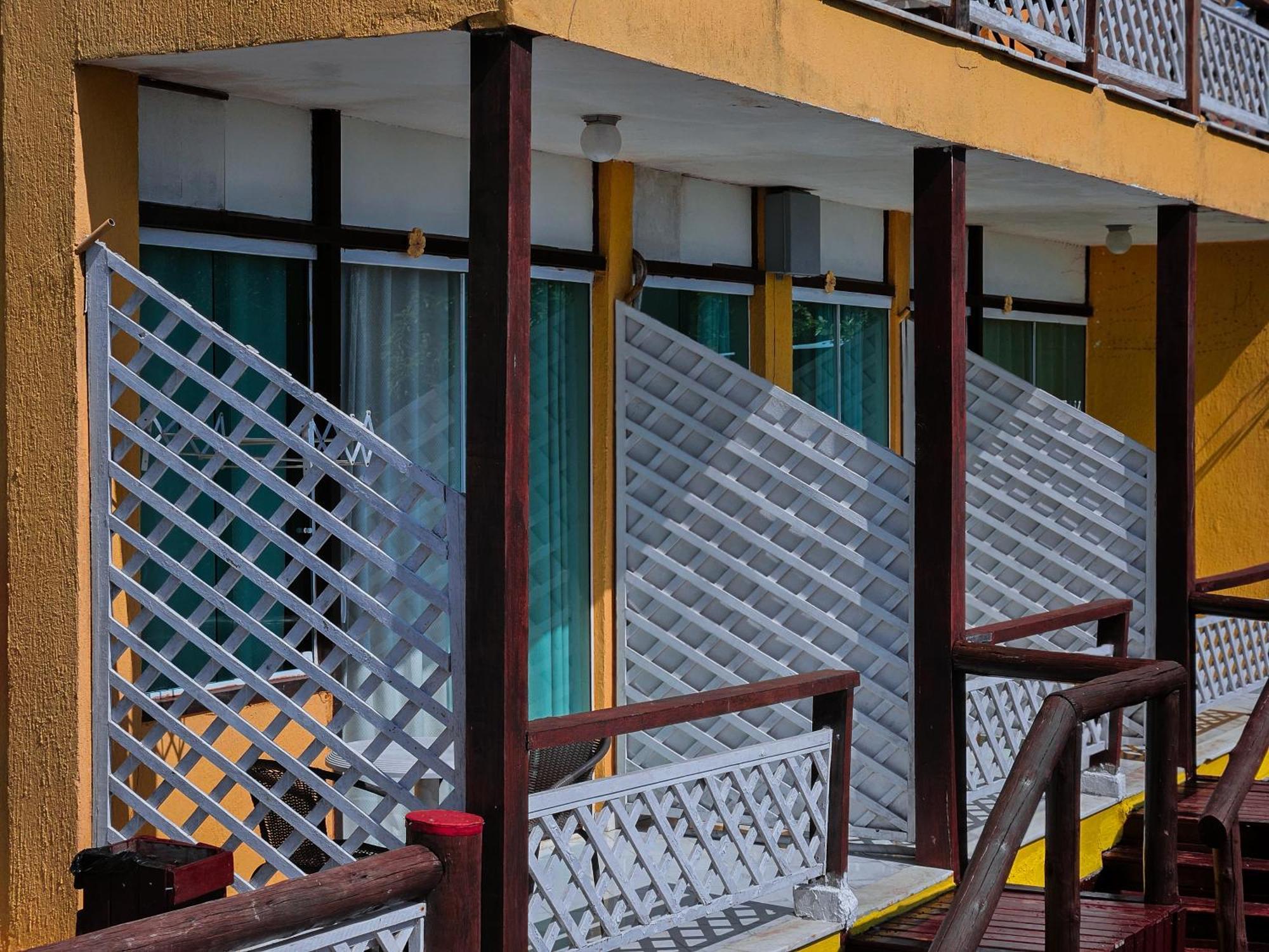 Bella Vista Ocean View Hotel Búzios Eksteriør billede A window grill